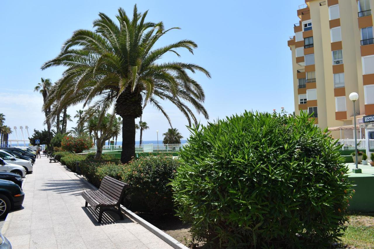 Fantastic Studio - Beachfront Leilighet Torrox Eksteriør bilde
