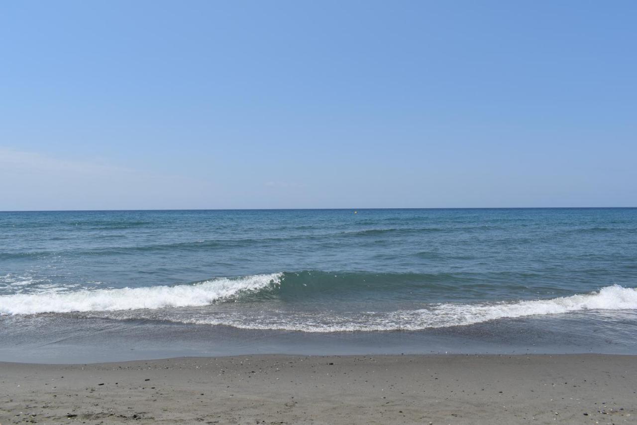 Fantastic Studio - Beachfront Leilighet Torrox Eksteriør bilde