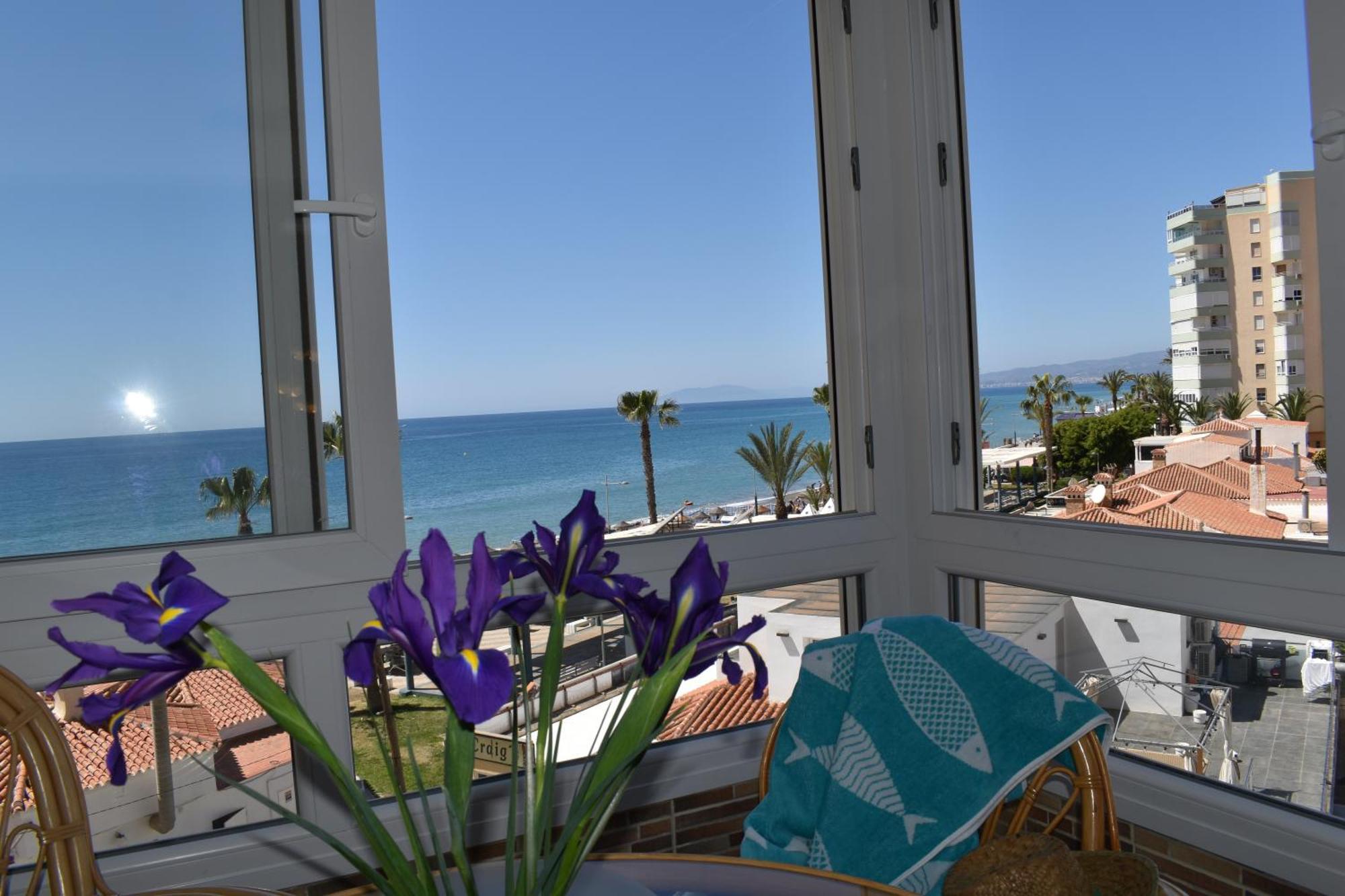 Fantastic Studio - Beachfront Leilighet Torrox Eksteriør bilde
