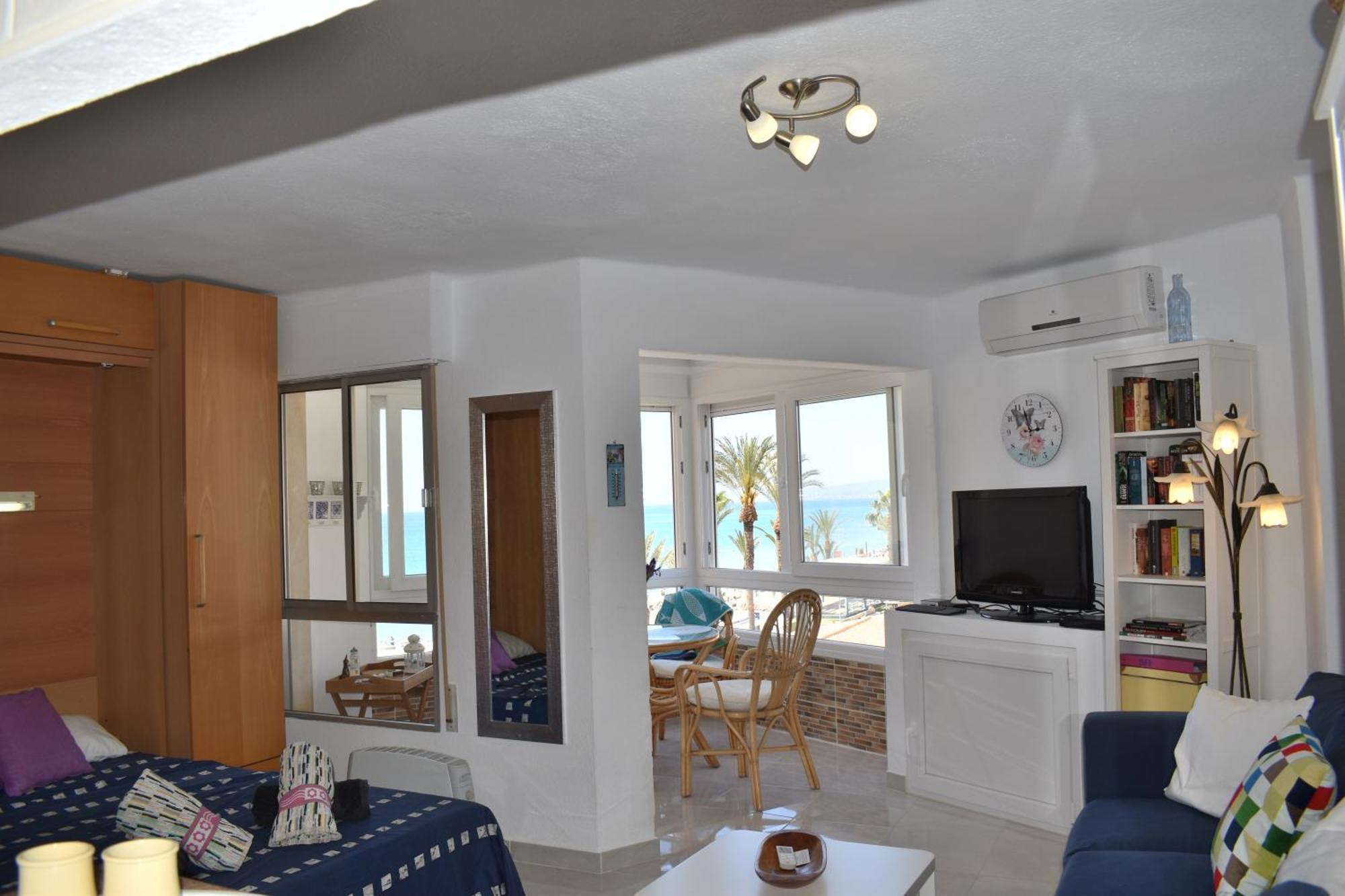 Fantastic Studio - Beachfront Leilighet Torrox Eksteriør bilde